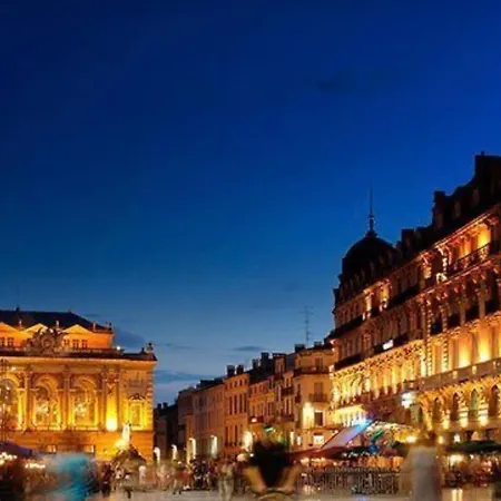 Lumineux 2ch Proche Pres D'arenes Avec Wifi Tv Et Patio Lägenhet Montpellier