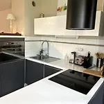 Lumineux 2ch Proche Pres D'arenes Avec Wifi Tv Et Patio アパート モンペリエ