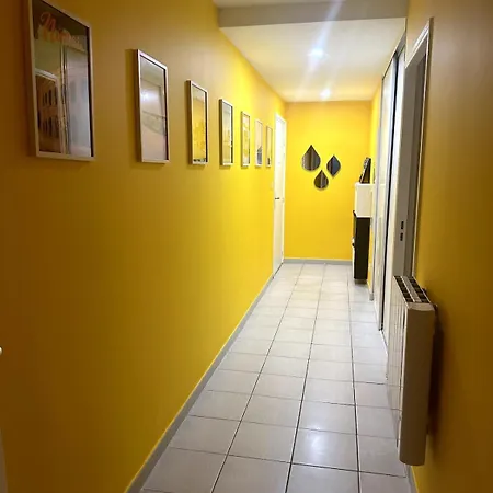 Lumineux 2ch Proche Pres D'arenes Avec Wifi Tv Et Patio Apartment *